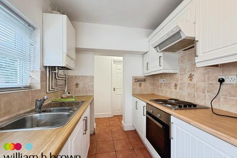 3 bedroom semi-detached house to rent, Foxhall Road, Ipswich