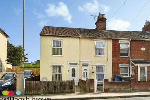 3 bedroom semi-detached house to rent, Foxhall Road, Ipswich