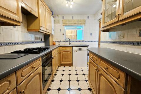 3 bedroom semi-detached house for sale, Morley Crescent East, Stanmore