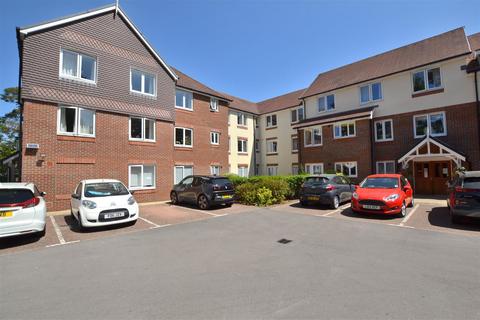 1 bedroom apartment for sale, Branksomewood Road, Fleet GU51