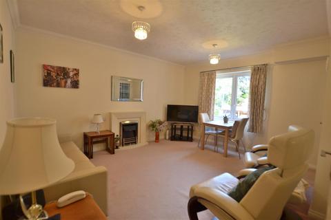 1 bedroom apartment for sale, Branksomewood Road, Fleet GU51