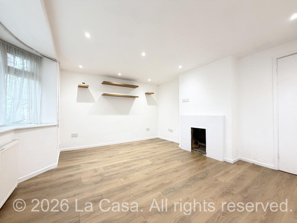 Apartment in West Wickham - View 4