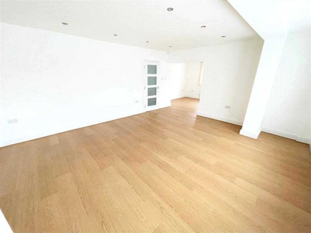 House in London - View 5