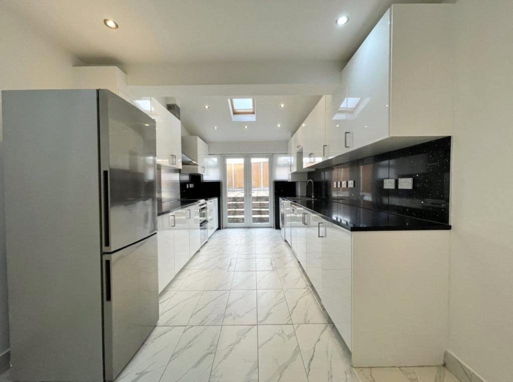 House in London - View 3