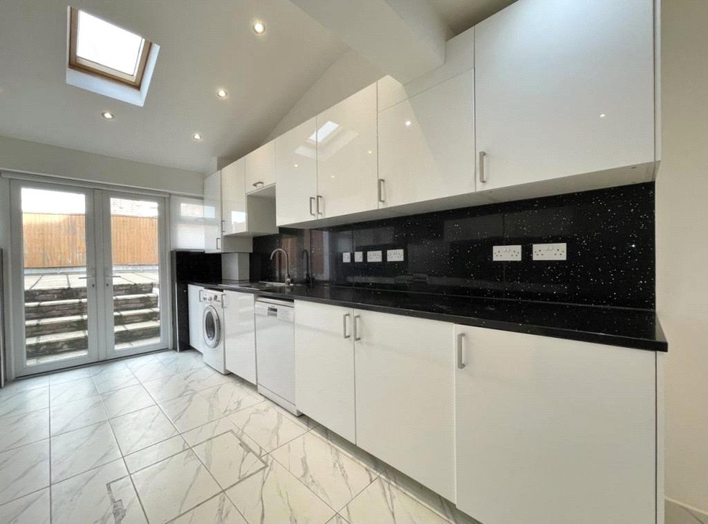 House in London - View 4