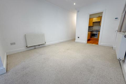 1 bedroom apartment to rent, High Street, Wimborne, BH21