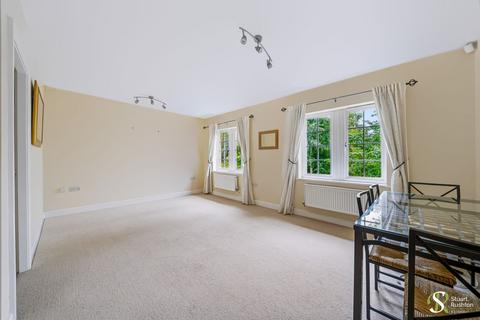 2 bedroom flat for sale, Lilybrook Drive, Knutsford, WA16