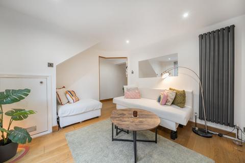 2 bedroom flat for sale, Lower Road, London, SE8