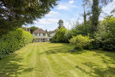 4 bedroom detached house for sale, Deacons Hill Road, Elstree