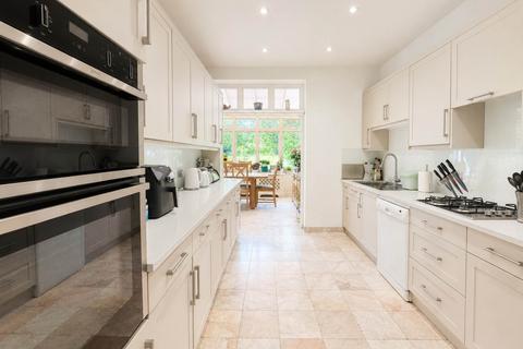 4 bedroom detached house for sale, Deacons Hill Road, Elstree