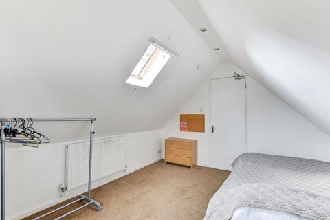 1 bedroom in a house share to rent, Osmond Road, Hove BN3