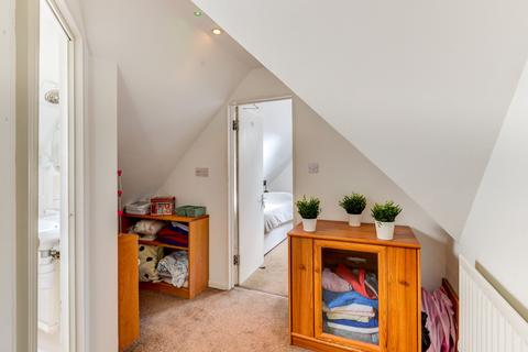 1 bedroom in a house share to rent, Osmond Road, Hove BN3