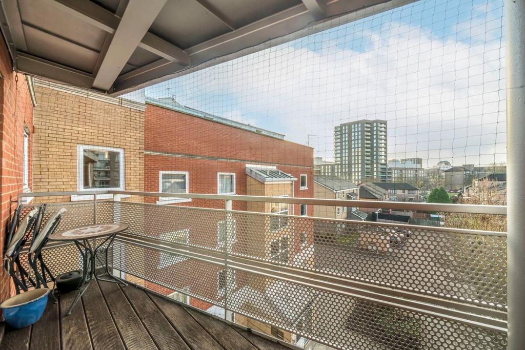 Apartment in London - View 4