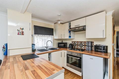 2 bedroom park home for sale, Church Farm Close, Dibden, Southampton