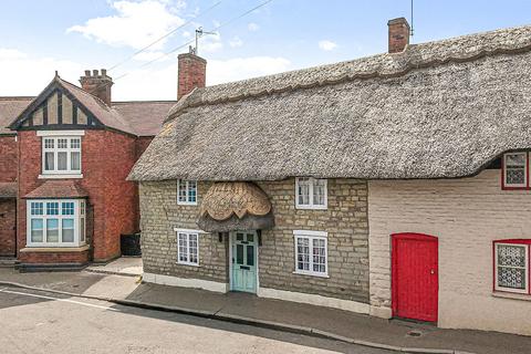 2 bedroom cottage for sale, Kineton