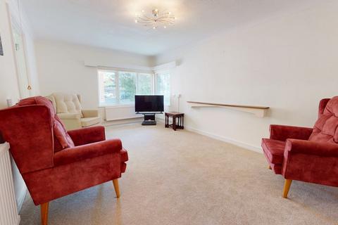 2 bedroom apartment for sale, Guardian Court, Moorend Road