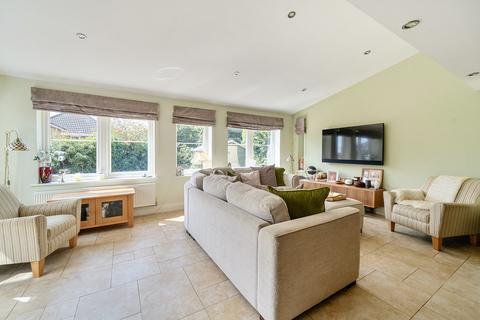 5 bedroom detached house for sale, Rose Drive, Brackley