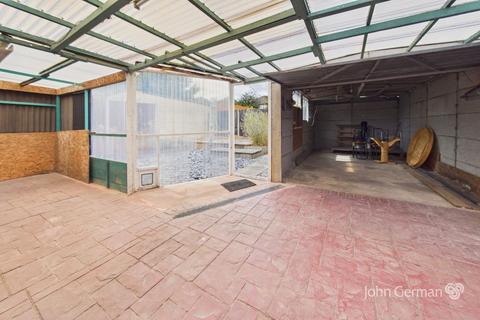2 bedroom detached bungalow for sale, Beaufort Avenue, Loughborough