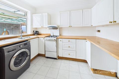 2 bedroom detached bungalow for sale, Beaufort Avenue, Loughborough