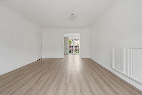 3 bedroom end of terrace house for sale, Kingfisher Drive, Staines-upon-Thames, TW18