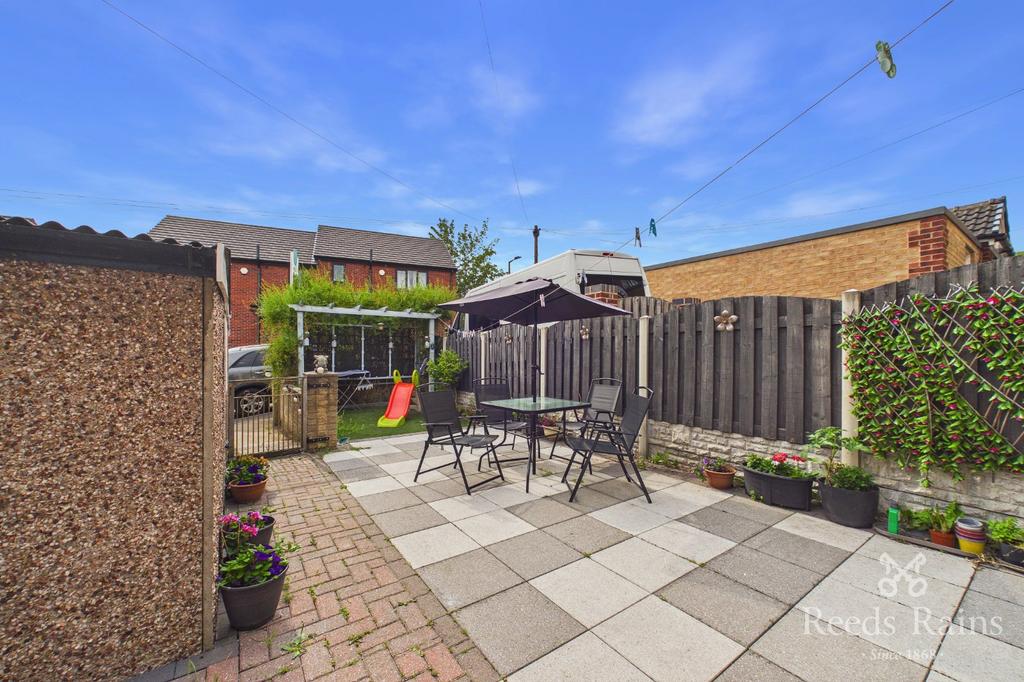 House in Rotherham, Brinsworth - View 2