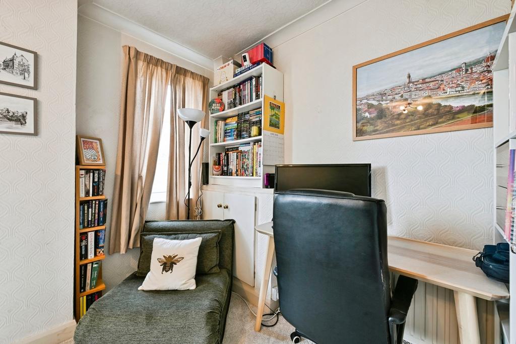 House in Nottingham, Old Basford - View 4