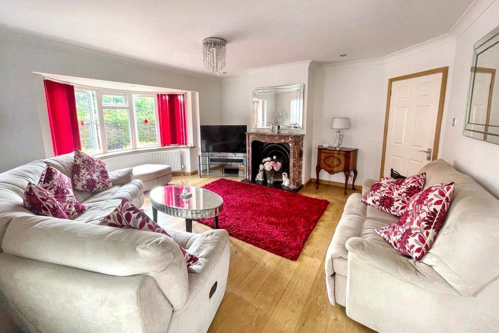 House in Brighton, Patcham, Hollingbury - View 2