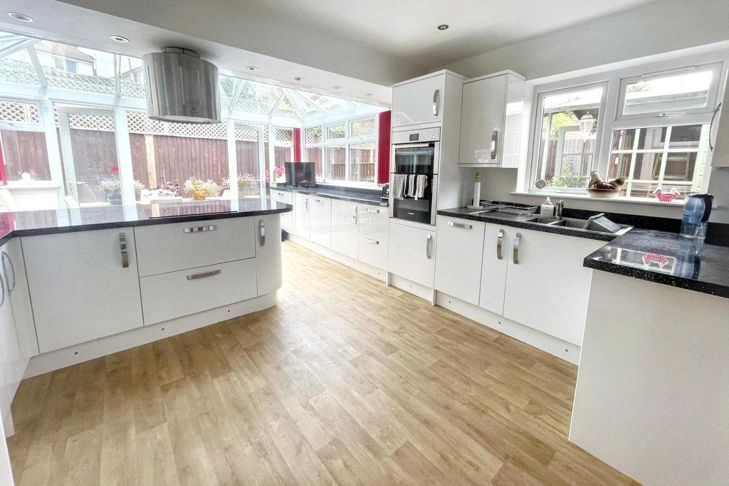 House in Brighton, Patcham, Hollingbury - View 4