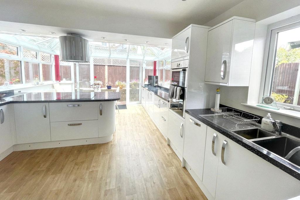 House in Brighton, Patcham, Hollingbury - View 6