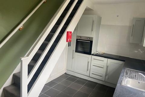 2 bedroom terraced house to rent, Newline Bacup