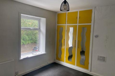 2 bedroom terraced house to rent, Newline Bacup