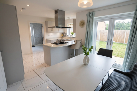 4 bedroom detached house to rent, Keighley Close, Milton Keynes, MK10