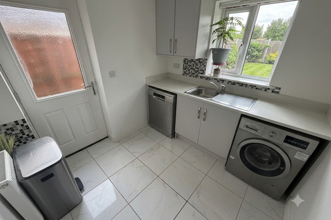 4 bedroom detached house to rent, Keighley Close, Milton Keynes, MK10