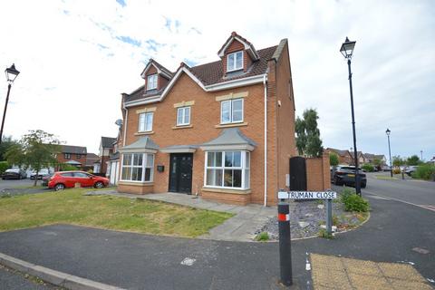 5 bedroom detached house for sale, Truman Close, Widnes
