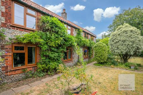 4 bedroom cottage for sale, Stubb Road, Norwich NR12