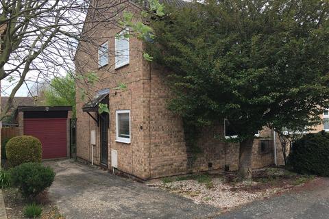 3 bedroom semi-detached house to rent, Barry Lynham Drive, Newmarket CB8