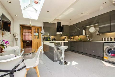 4 bedroom semi-detached house for sale, Rugeley Road, Burntwood WS7
