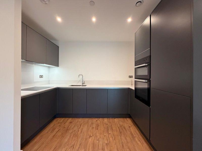 Apartment in London - View 2