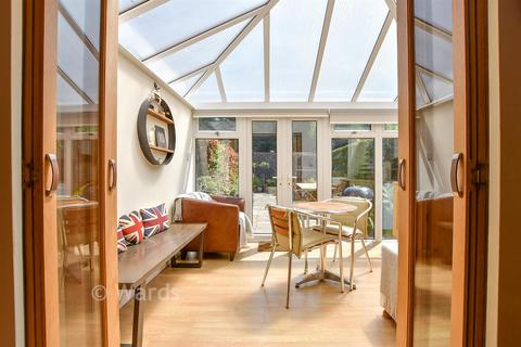 2 bedroom terraced house for sale, Hanbury Close, Maidstone ME18