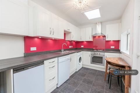 3 bedroom end of terrace house to rent, Blackford Glen Road, Edinburgh, EH16