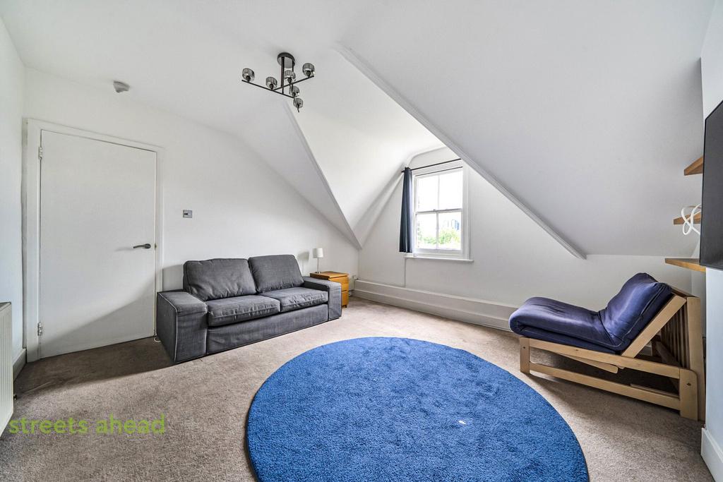 Apartment in London - View 2