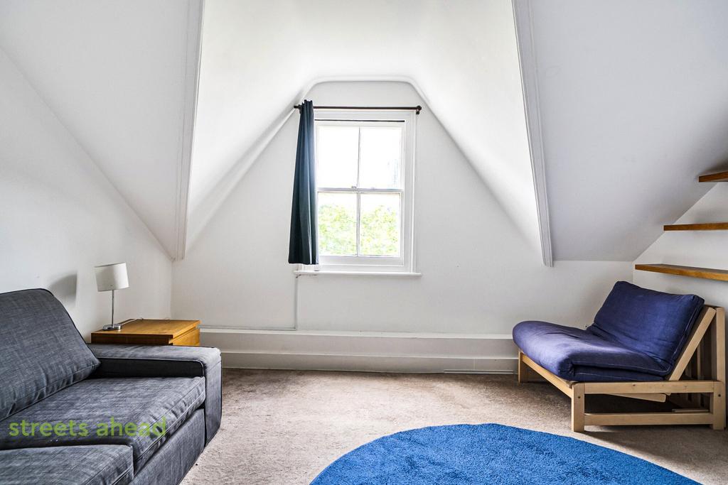 Apartment in London - View 3