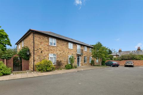 2 bedroom flat for sale, Tentelow Lane, Southall UB2