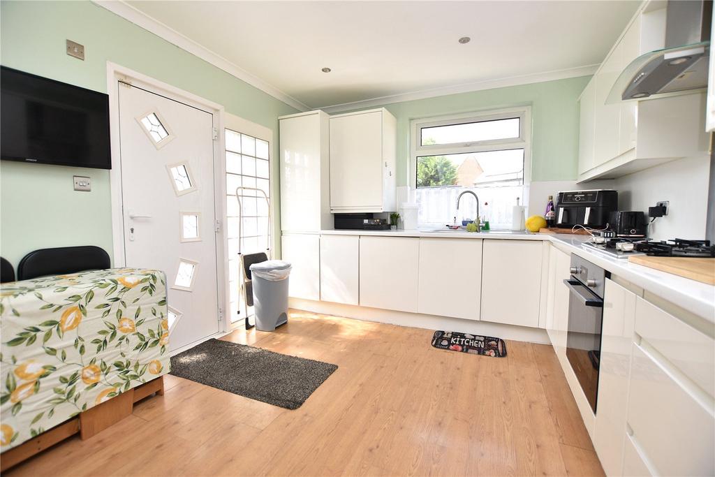 House in Leeds, Beechwood, Monkswood - View 2