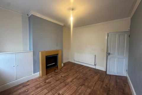 3 bedroom terraced house to rent, Burder Street, Loughborough LE11