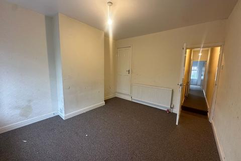 3 bedroom terraced house to rent, Burder Street, Loughborough LE11