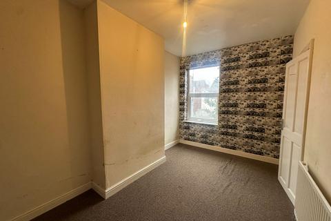 3 bedroom terraced house to rent, Burder Street, Loughborough LE11