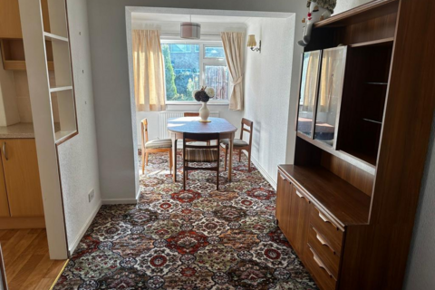 3 bedroom semi-detached house to rent, Kinross Crescent, Loughborough LE11