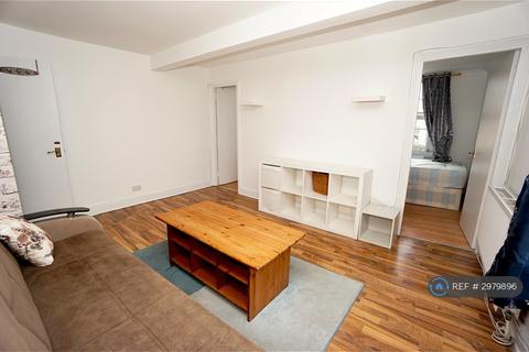 2 bedroom flat to rent, Essex Road, London, N1