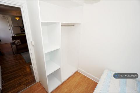 2 bedroom flat to rent, Essex Road, London, N1